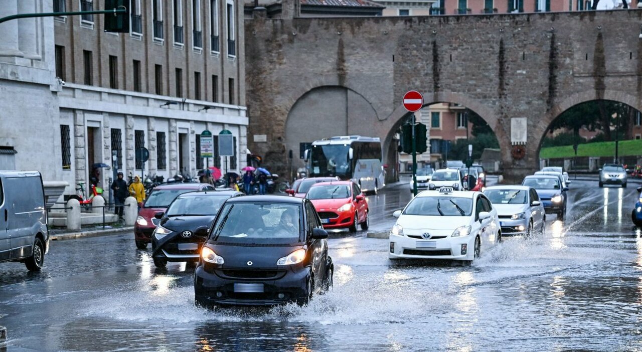 Maltempo su Roma: durata dell’ondata di maltempo. Allerta gialla nel Lazio per temporali e venti forti.