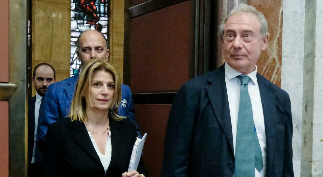 il ministro delle Imprese e del Made in Italy, Adolfo Urso, intervenendo al tavolo Automotive