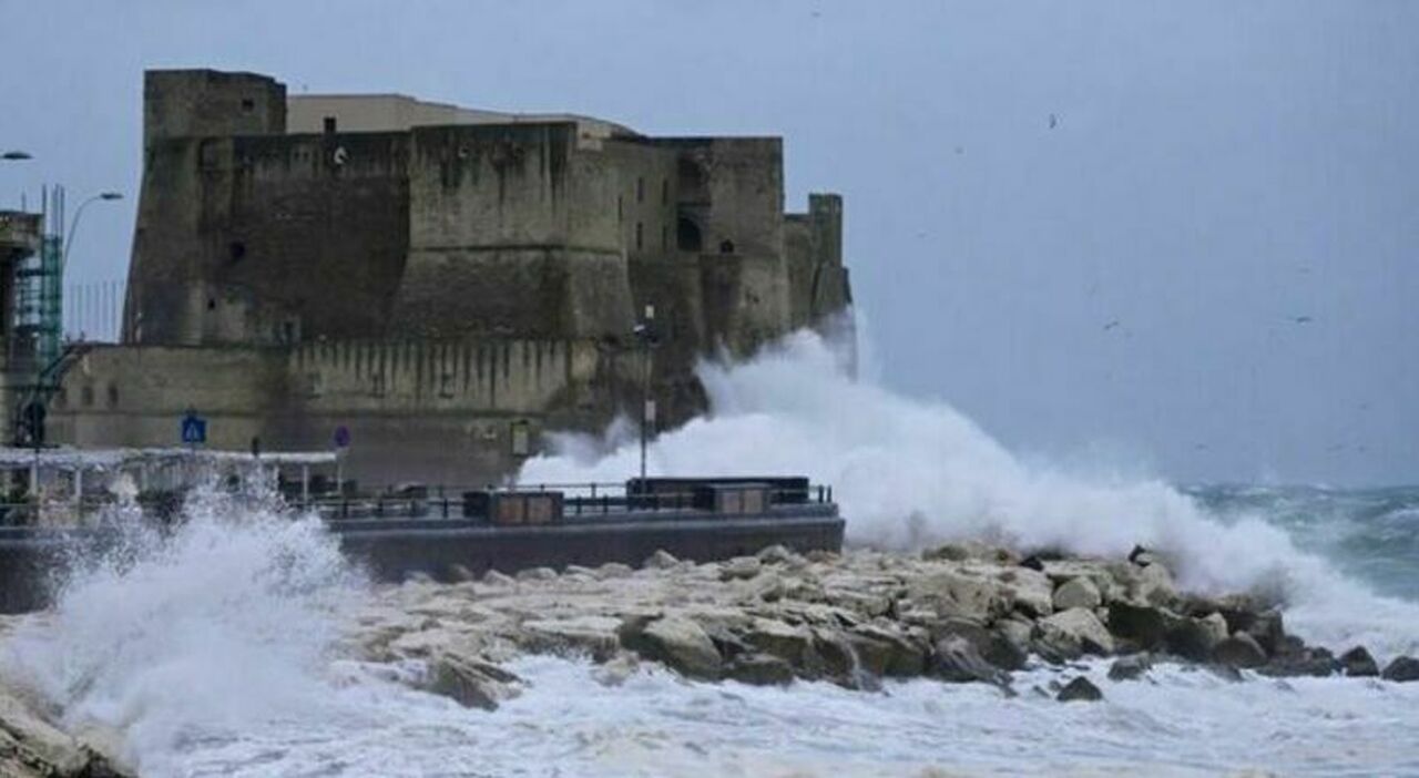 Meteo Napoli e Campania, allerta gialla 7 e 8 dicembre: neve, freddo e pioggia