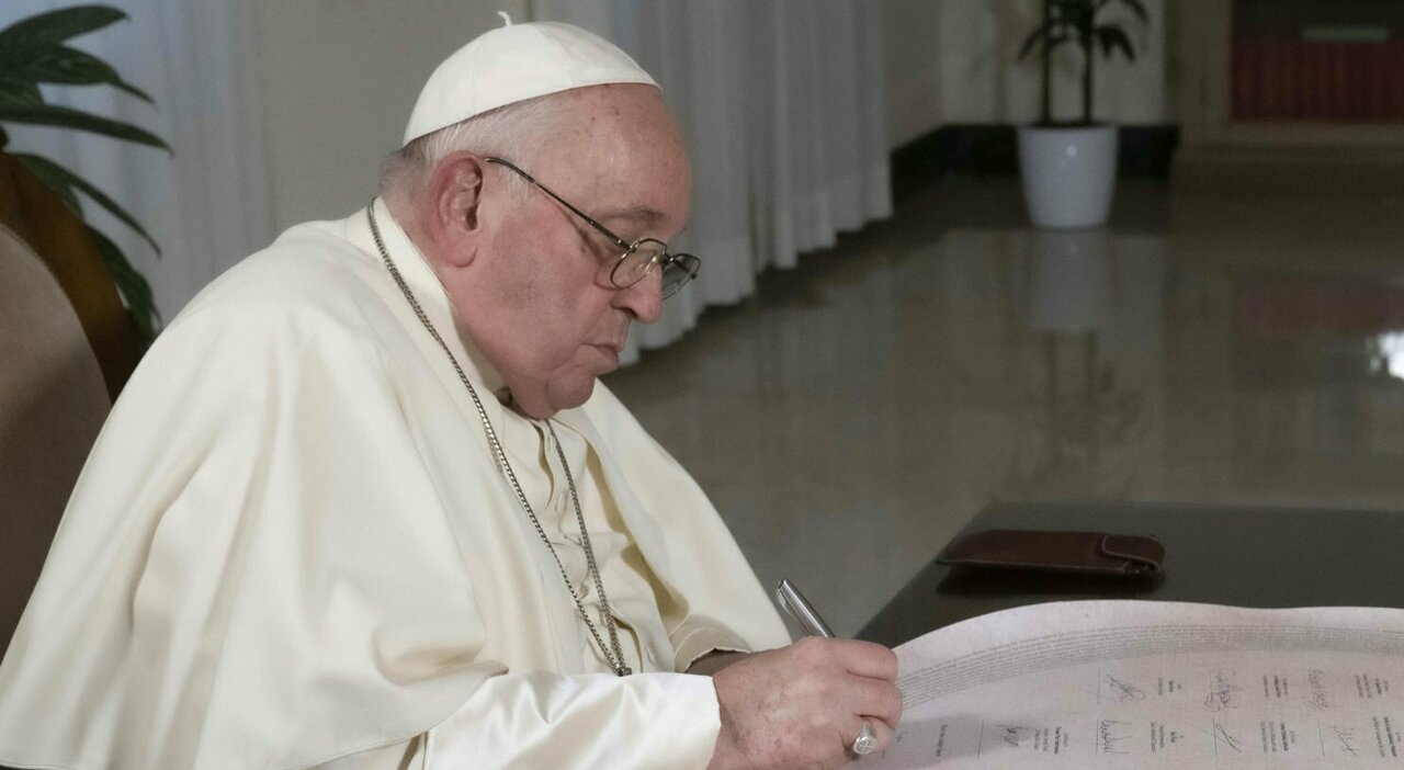 Gesundheitsprobleme zwingen Papst Franziskus zu einer Pause