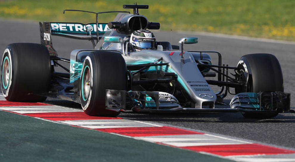 il nuovo pilota della Mercedes Valtteri Bottas è risultato il più veloce nei primi test di questa mattina