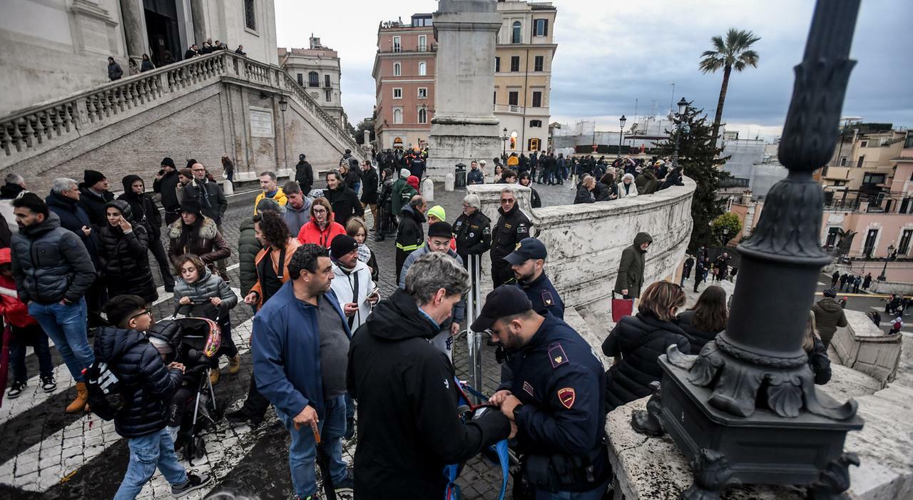 Rafforzamento della sicurezza con 700 agenti aggiuntivi al giorno