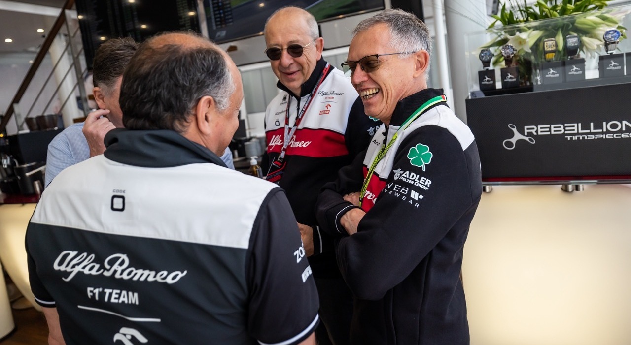 Carlos Tavares, ceo di Stellantis con il ceo di Alfa Romeo Jean Philippe Imprato
