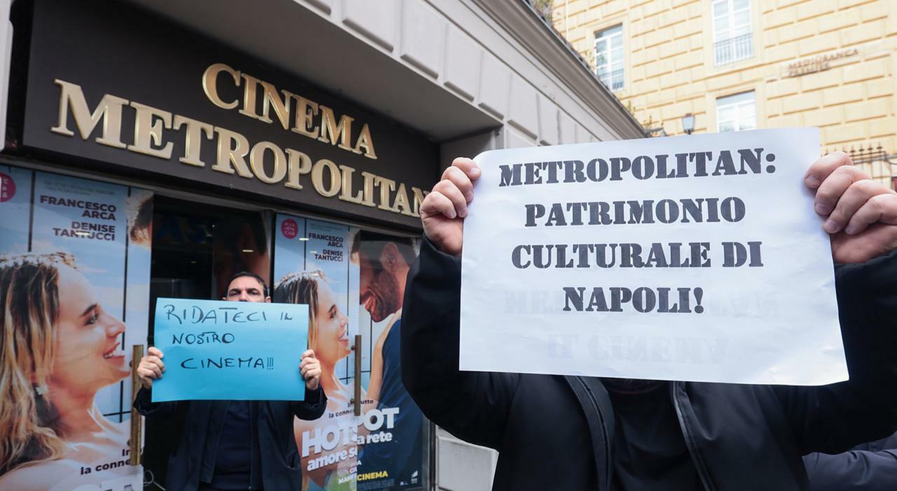 Napoli, riapre il cinema Metropolitano: eventi a prezzo ridotto