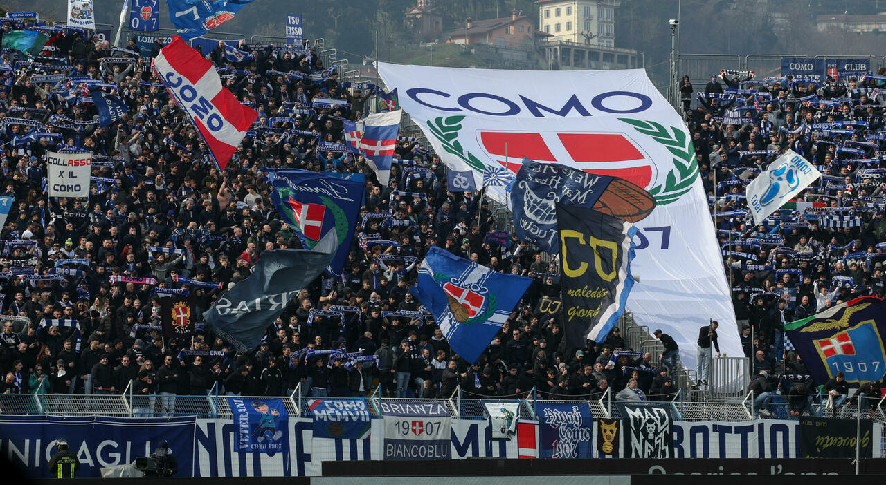 Como Napoli, tensioni ultras: tifosi senza biglietti e cori contro i comaschi