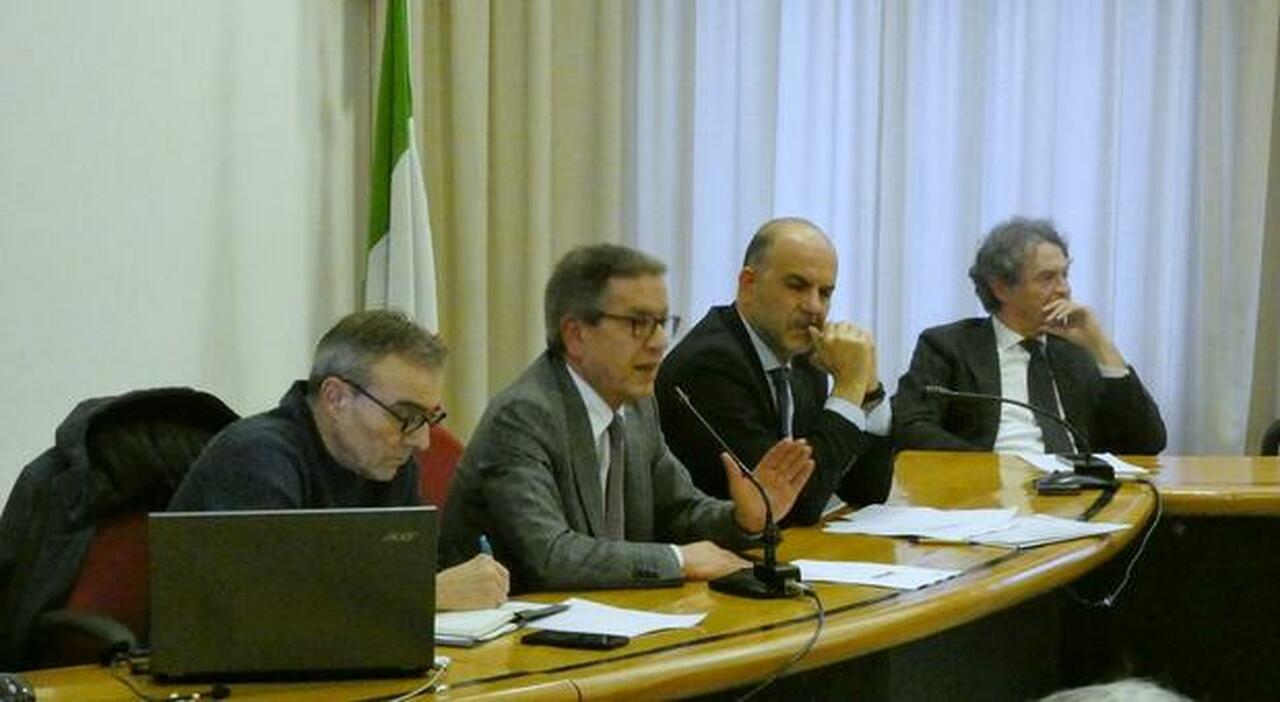 Sanità, ospedali e accorpamenti: la Asl apre al dialogo con i sindaci dei Comuni