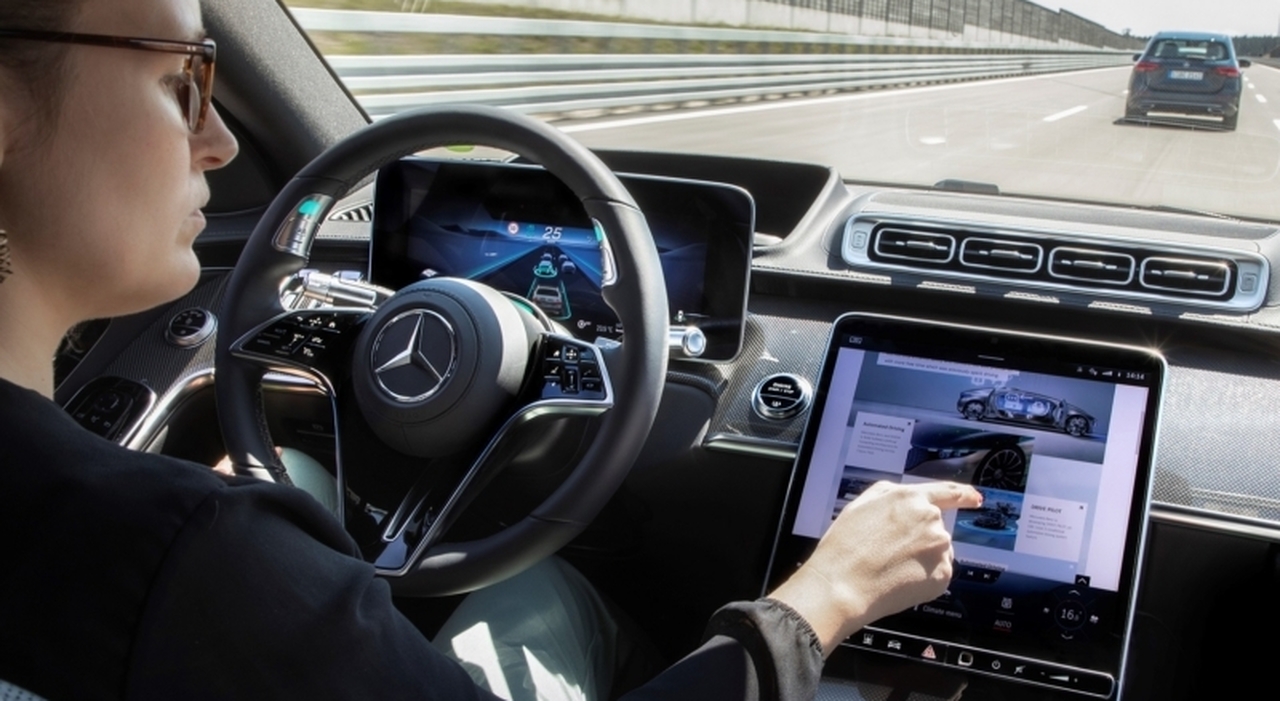 La Mercedes Classe S con la guida autonoma di livello 3