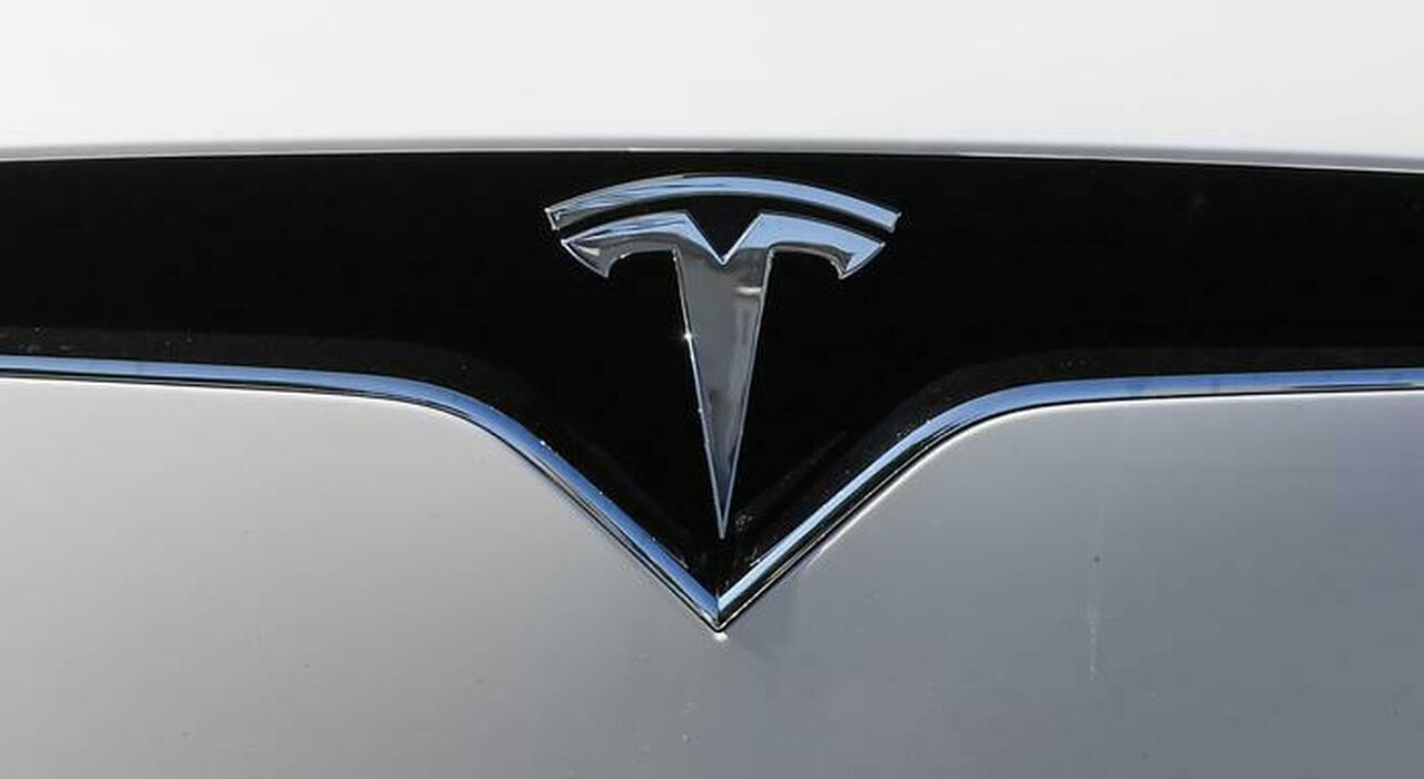Il logo Tesla
