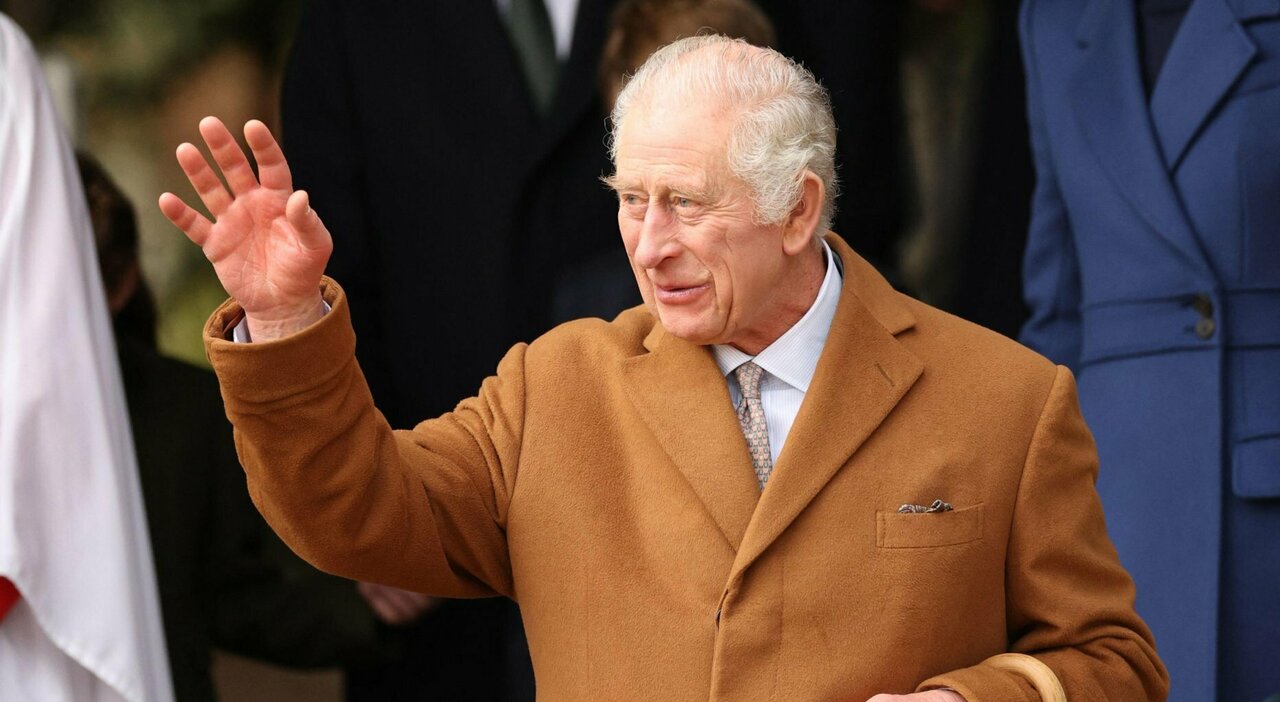 Le Roi Charles assiste à la messe de Pâques à Windsor tout en préservant sa santé