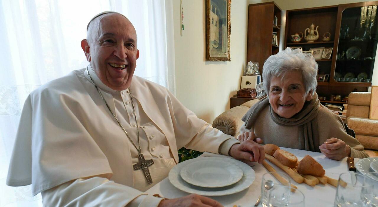 Papa Francesco, la cugina italiana: «Sono molto agitata, spero che passi questo momento brutto»