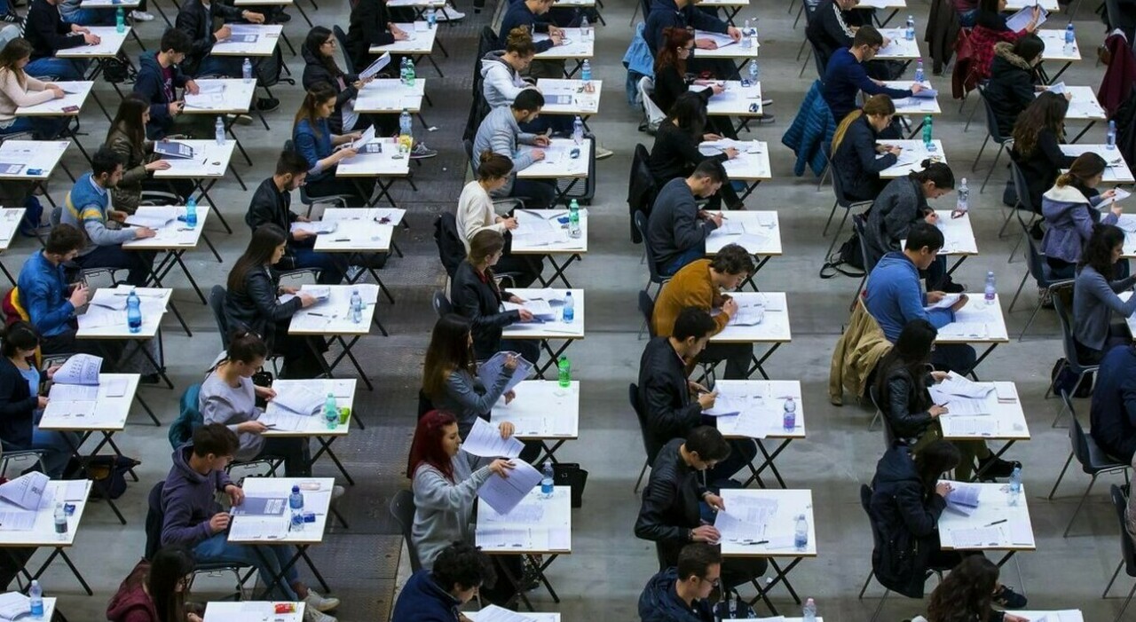 Concorso docenti 2025, si parte il 19 febbraio: ecco tutte le date (e come funziona la prova scritta)