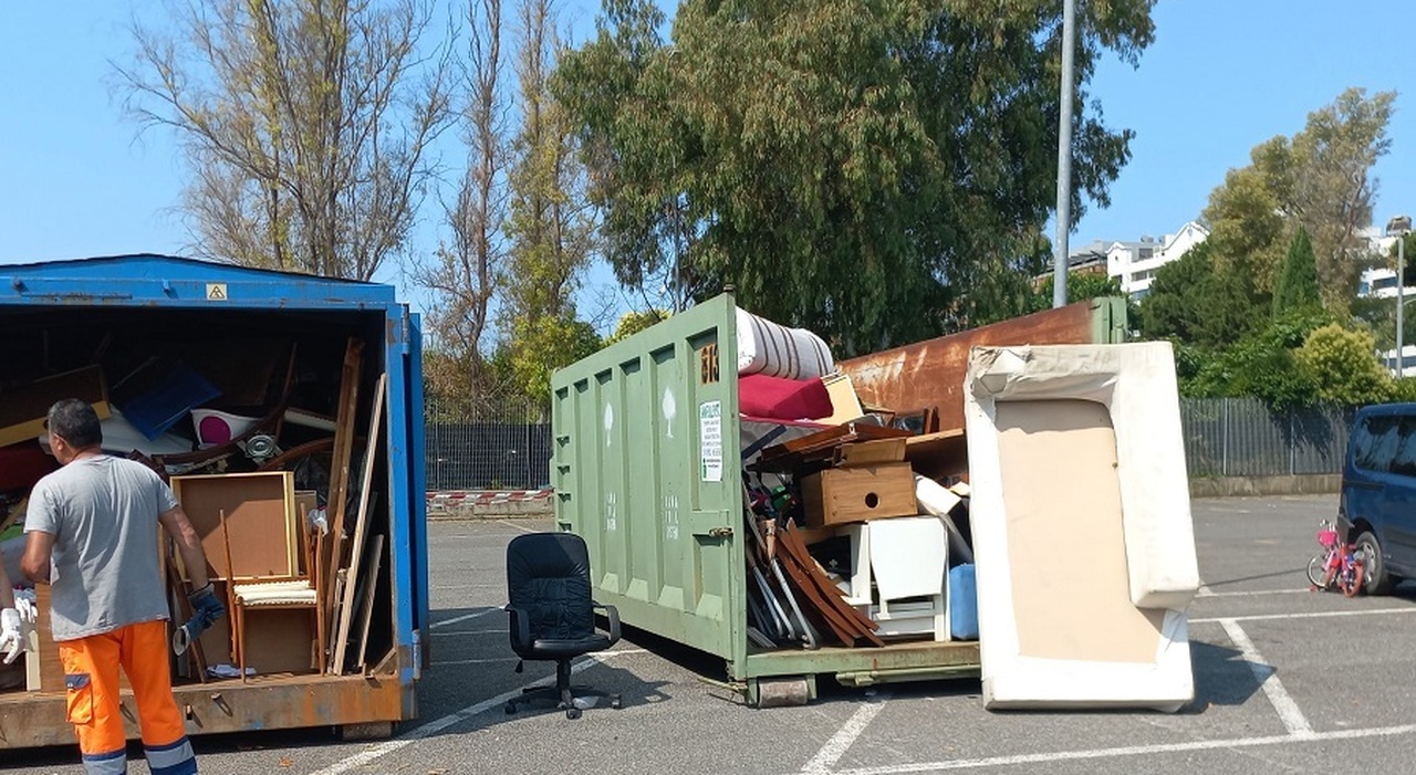 Roma: fissato un nuovo incontro con Ama per la raccolta e il riciclo dei rifiuti ingombranti, i municipi partecipanti