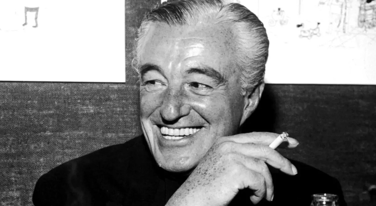 A Serendipitous Encounter: De Sica’s Street-Side Discovery of Young Enzo