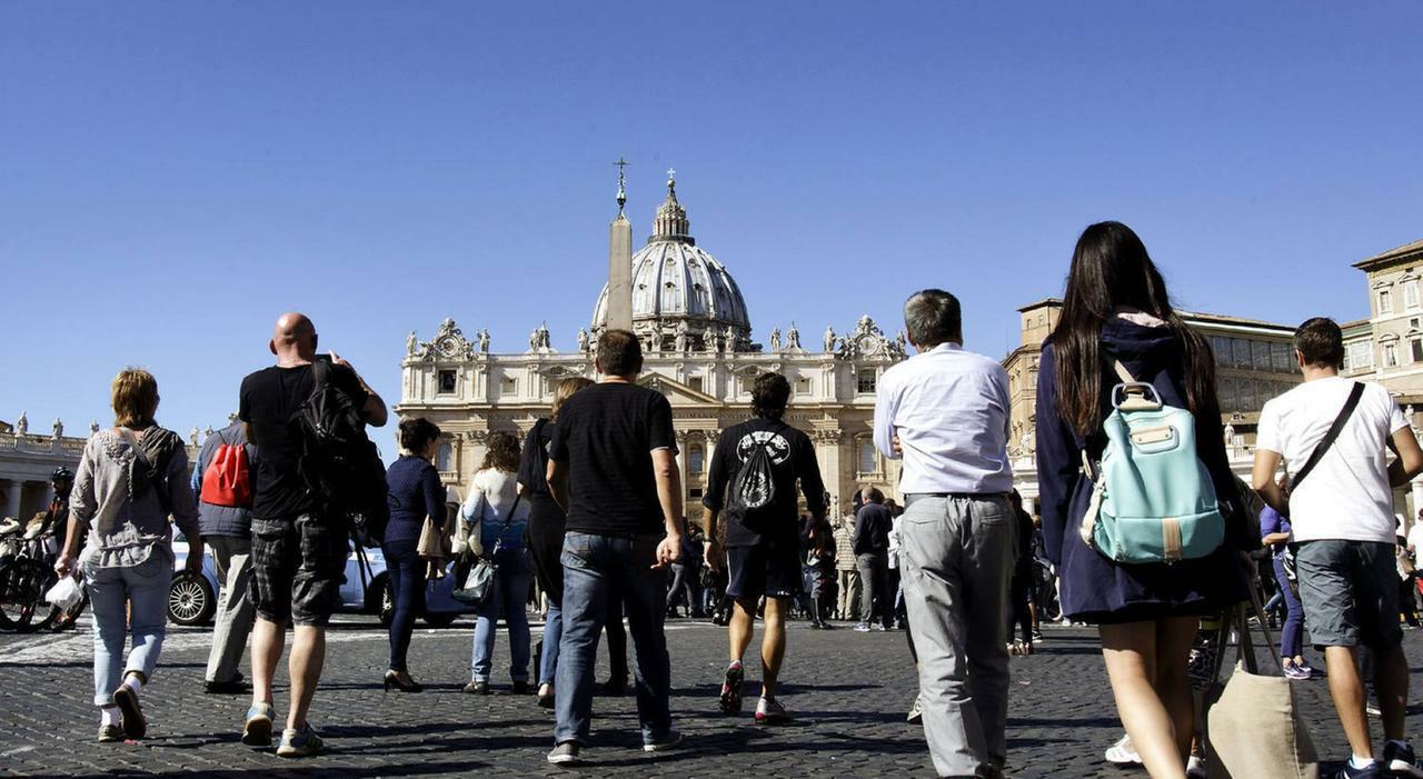 Giubileo a Roma: allerta massima per i finti preti che truffano i pellegrini!