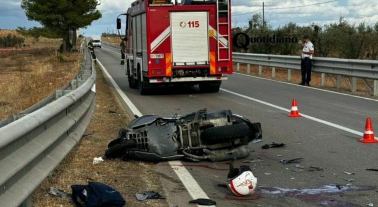 Incidente sulla Statale, scontro tra auto e moto: morto un 39enne