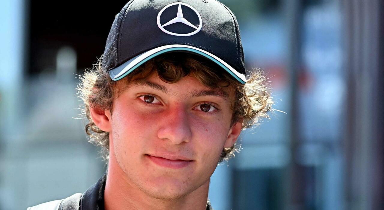 F1 Andrea Kimi Antonelli è il pilota ufficiale Mercedes 2025 al posto