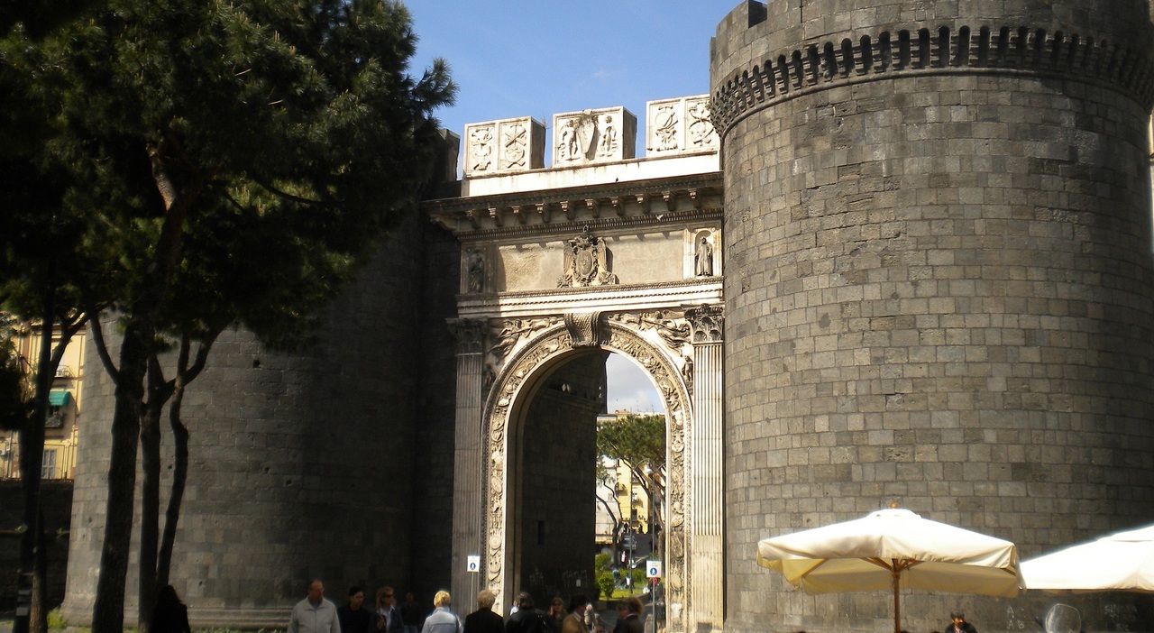 Napoli Porta