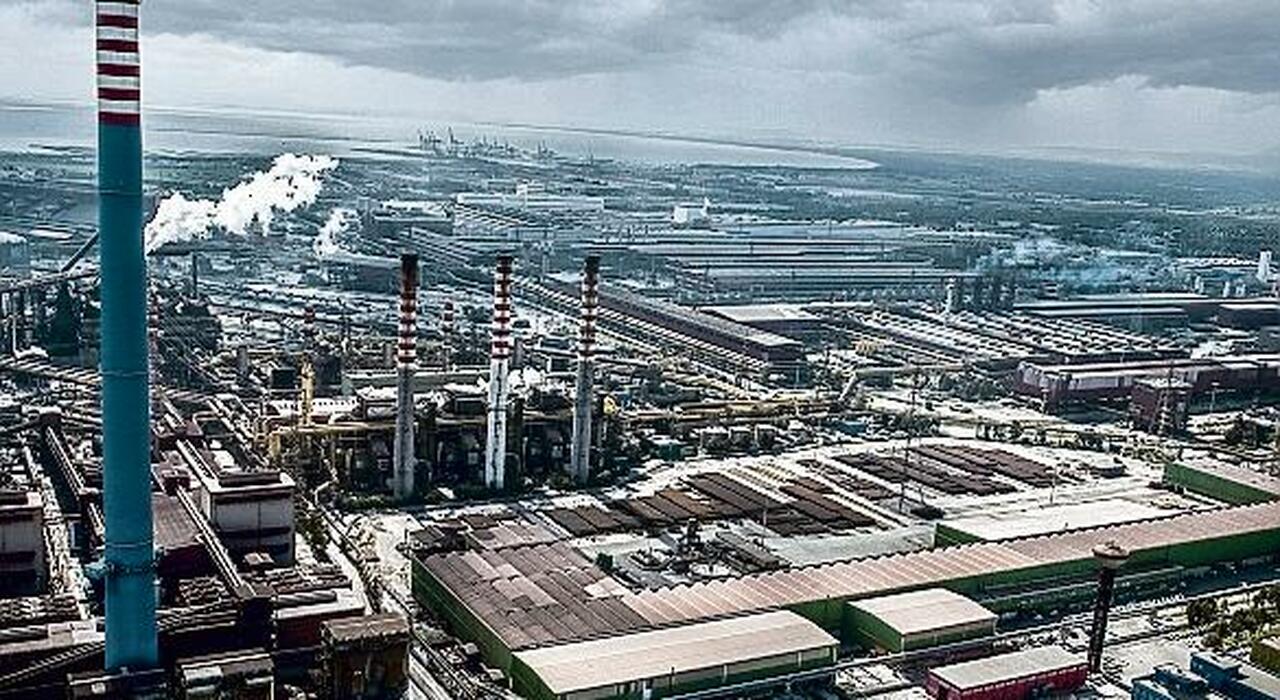 Ex Ilva, riprende il confronto in fabbrica. Fiom: «Lo Stato resti nel capitale»