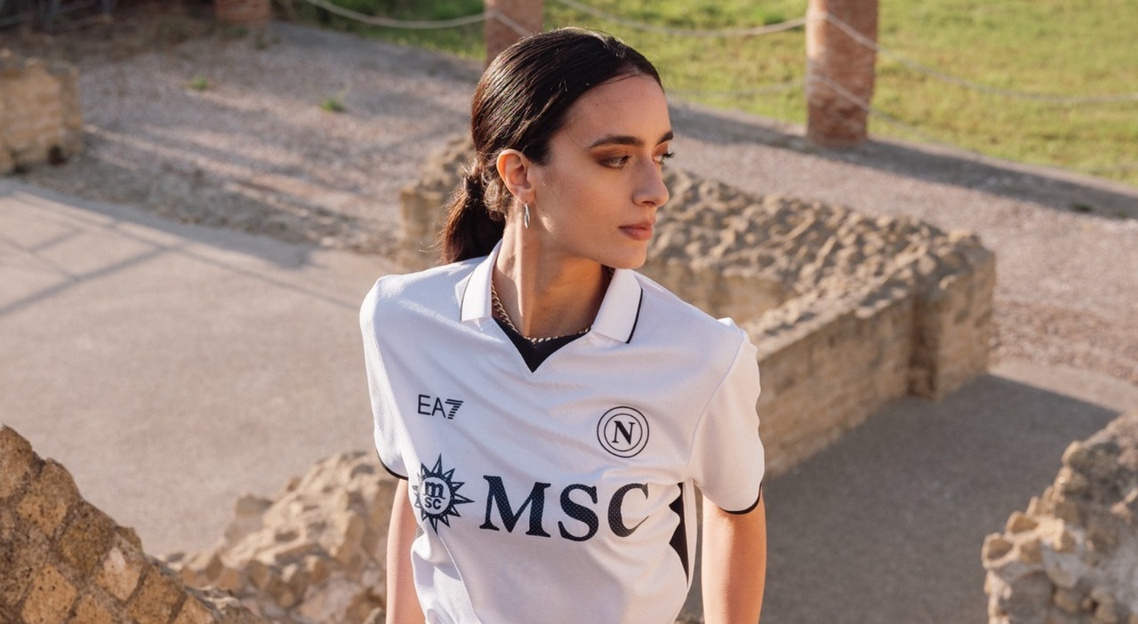 Napoli Kappa Jerseys Napoli 2018/19 Basic Away Football Shirt