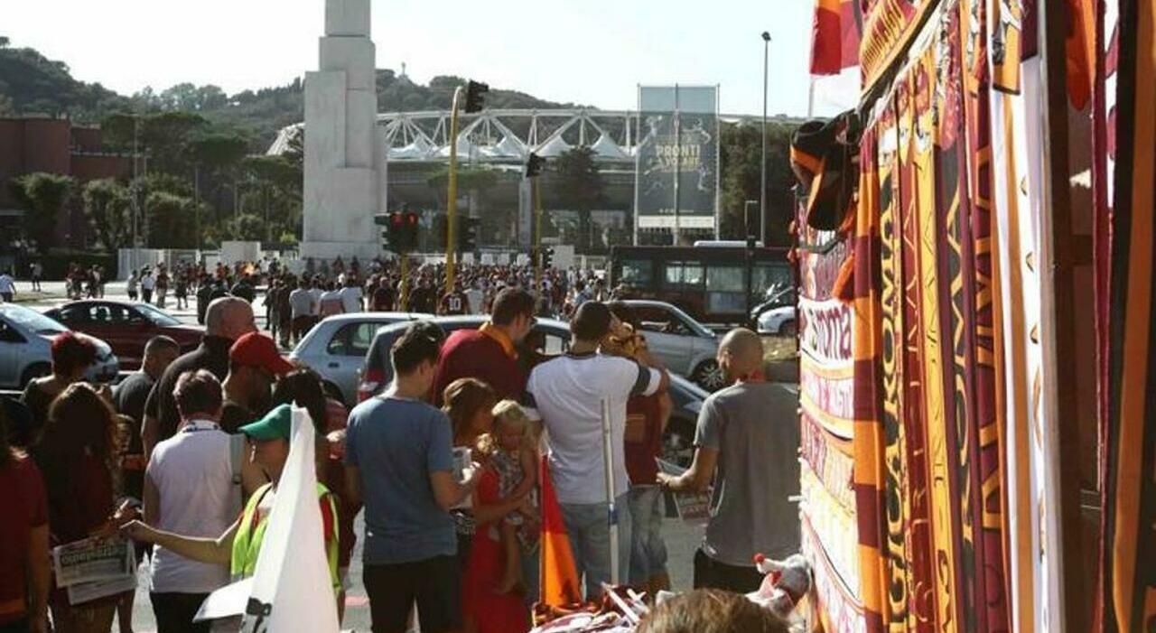 Ultras arrestati, nelle intercettazioni il piano per sbarcare a Roma: «Con i parcheggi dell?Olimpico si fa bingo»