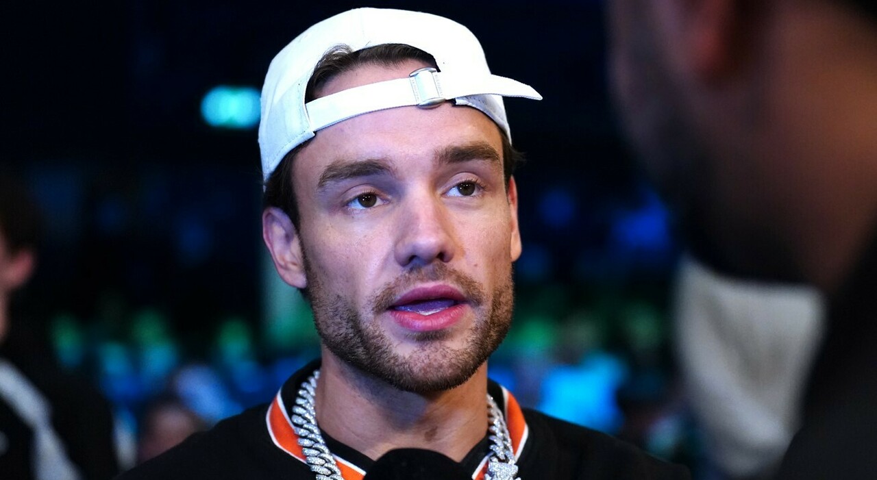 Liam Payne, svolta nelle indagini: 5 incriminati per la morte del cantante. Dall