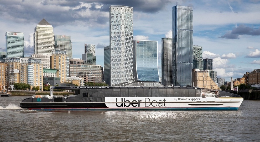 Il servizio Uber sul Tamigi a Londra