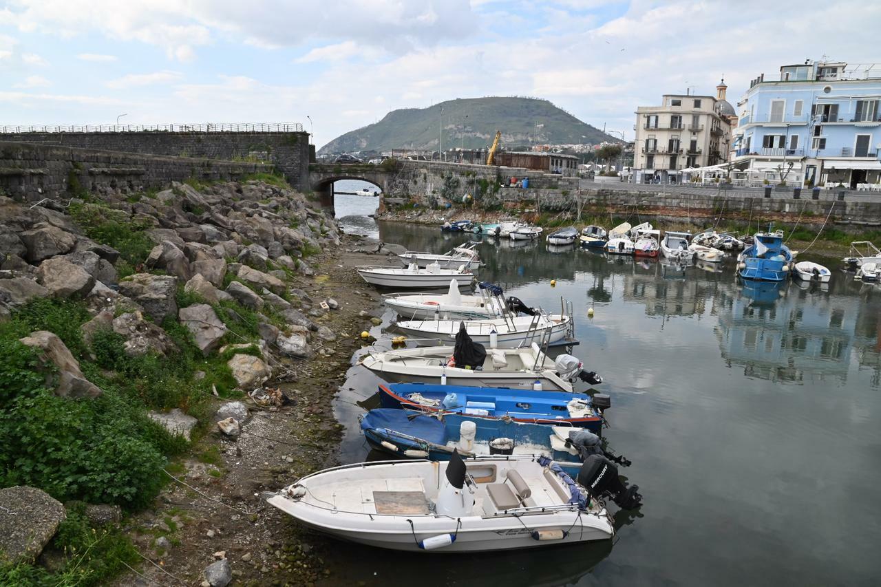 Terremoto Napoli e Campi Flegrei oggi: altre scosse ed è scontro sul sismabonus