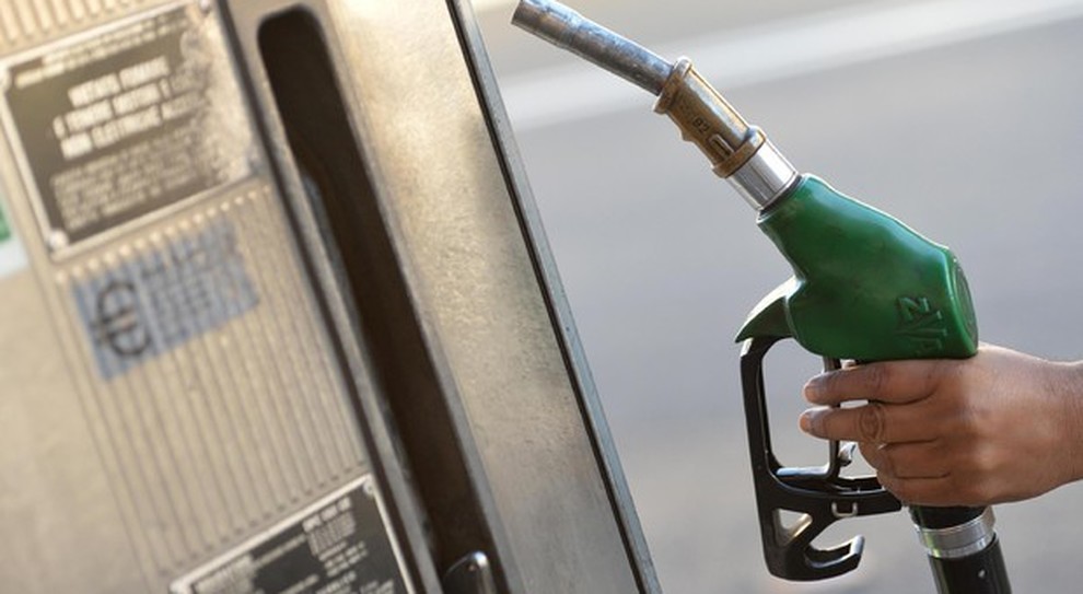 Carburanti, UP: sale il consumo della benzina. Prezzi stabili ma troppi 21.700 punti vendita, doppio della Spagna
