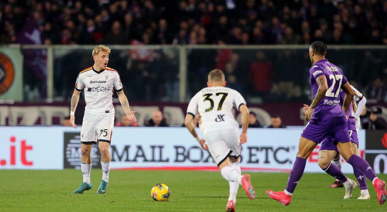 Fiorentina Lecce diretta, la sblocca Gosens. Reazione giallorossa