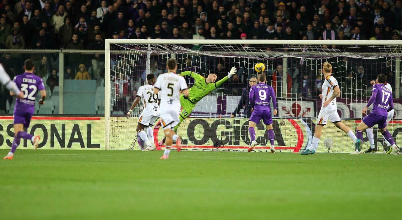 Basta Gosens alla Fiorentina per uscire dalla crisi. Il Lecce spreca e resta ancora a secco