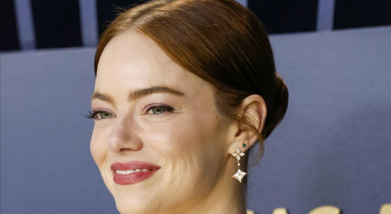 Emma Stone's Oscar Journey: From La La Land to Competing with Lily Gladstone