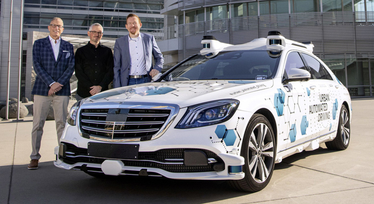 Un veicolo robotaxi in prova della collaborazione tra Bosch e Daimler