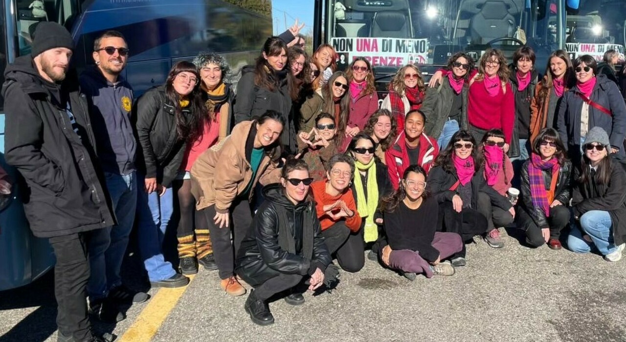 Migliaia di persone attese al corteo contro la violenza alle donne. Si parte da piazzale Ostiense