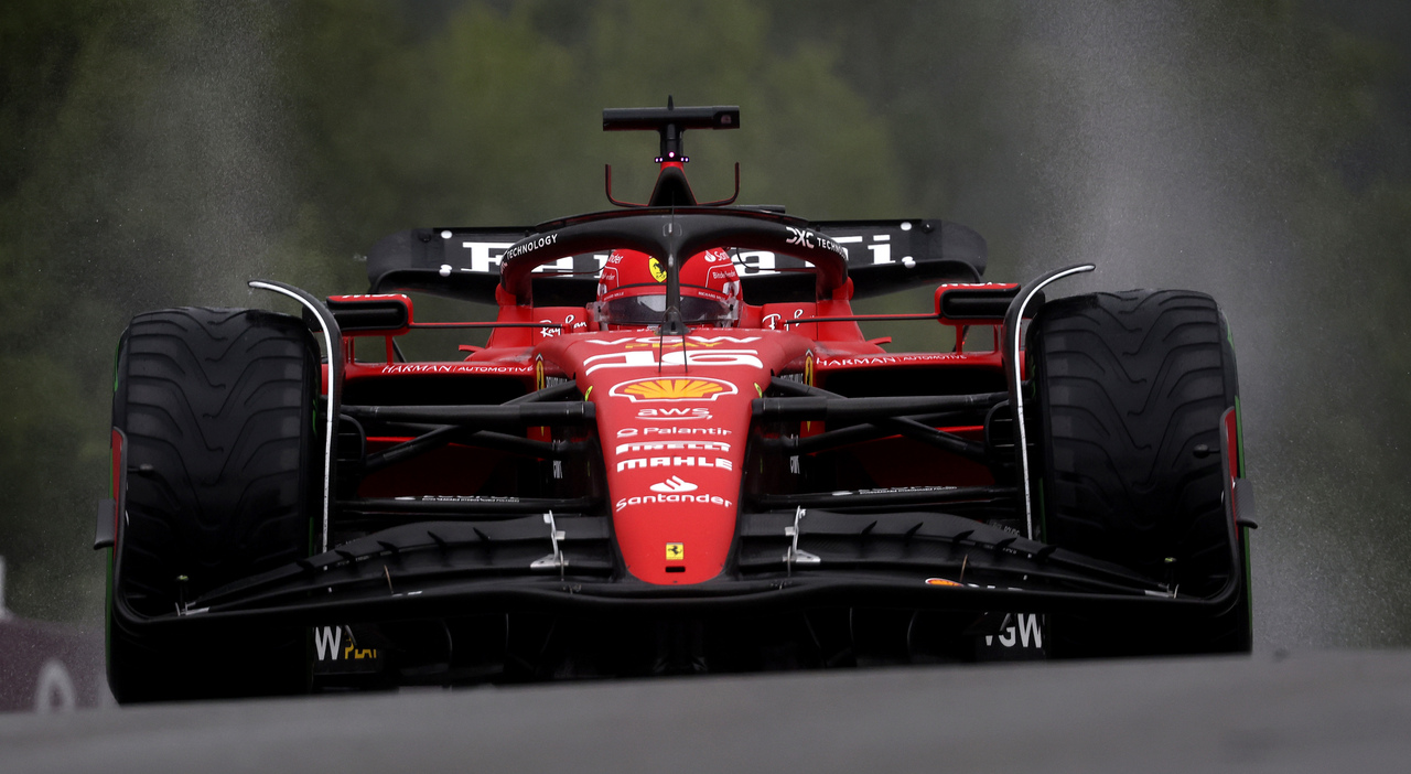 la Ferrari di Leclerc