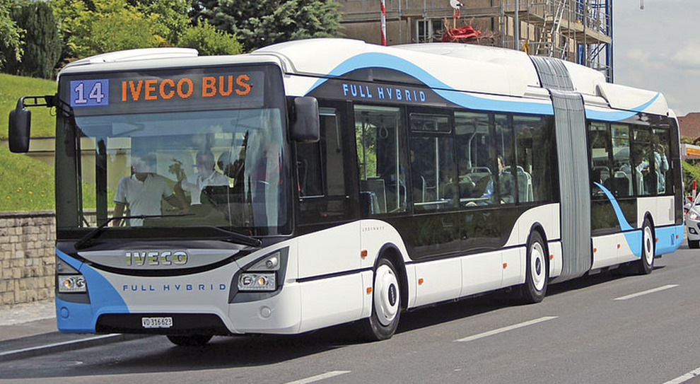 Un'autobus ibrido Iveco