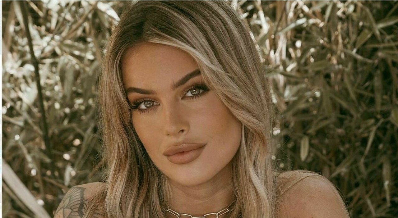 Sophie Codegoni: «Sono single. Con Alessandro Basciano ci abbiamo  riprovato. La chirurgia estetica iniziata a 15 anni»