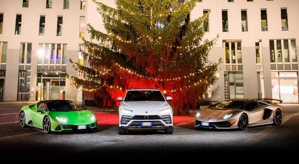 La gamma Lamborghini sotto l'albero di Natale