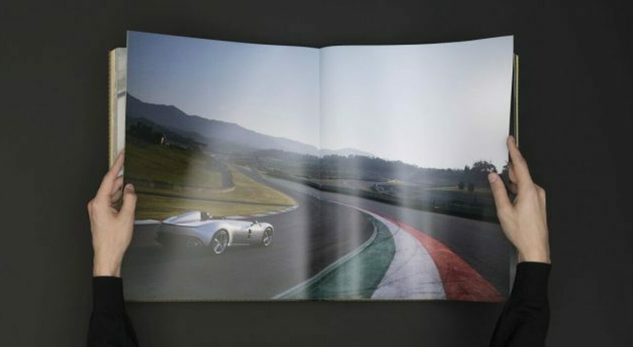 Un'immagine del libro dedicato alla Ferrari Monza SP1 e SP2