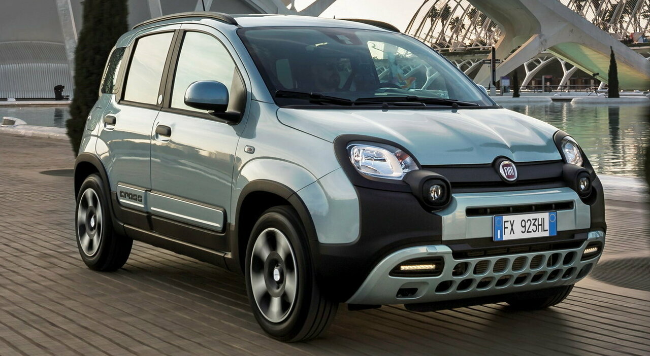 La Fiat Panda Hybrid, leader indiscussa del mercato italiano