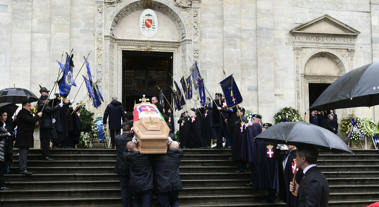 Die Beerdigung von Vittorio Emanuele, dem verpassten König von Italien