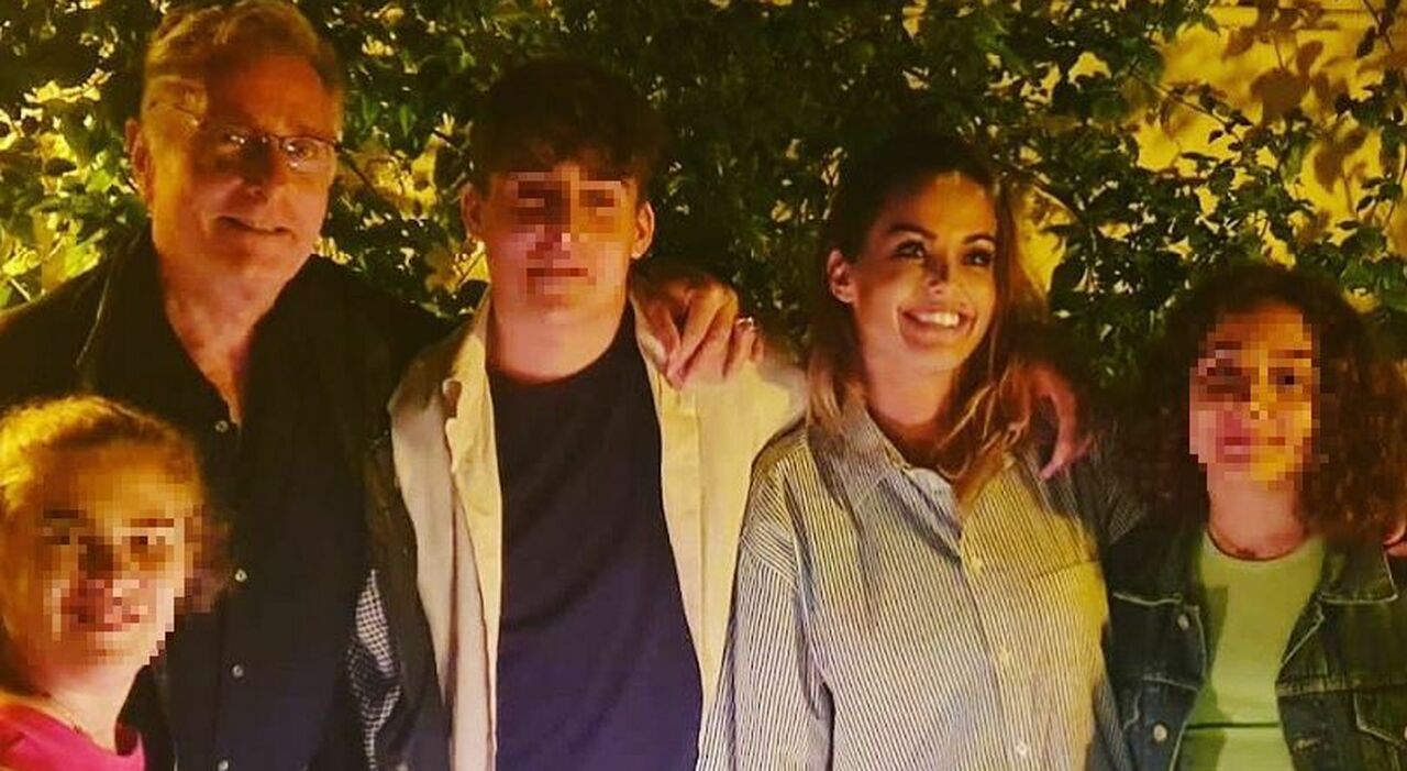 Paolo Bonolis Supports ExWife Sonia Bruganelli Amidst 'Dancing with