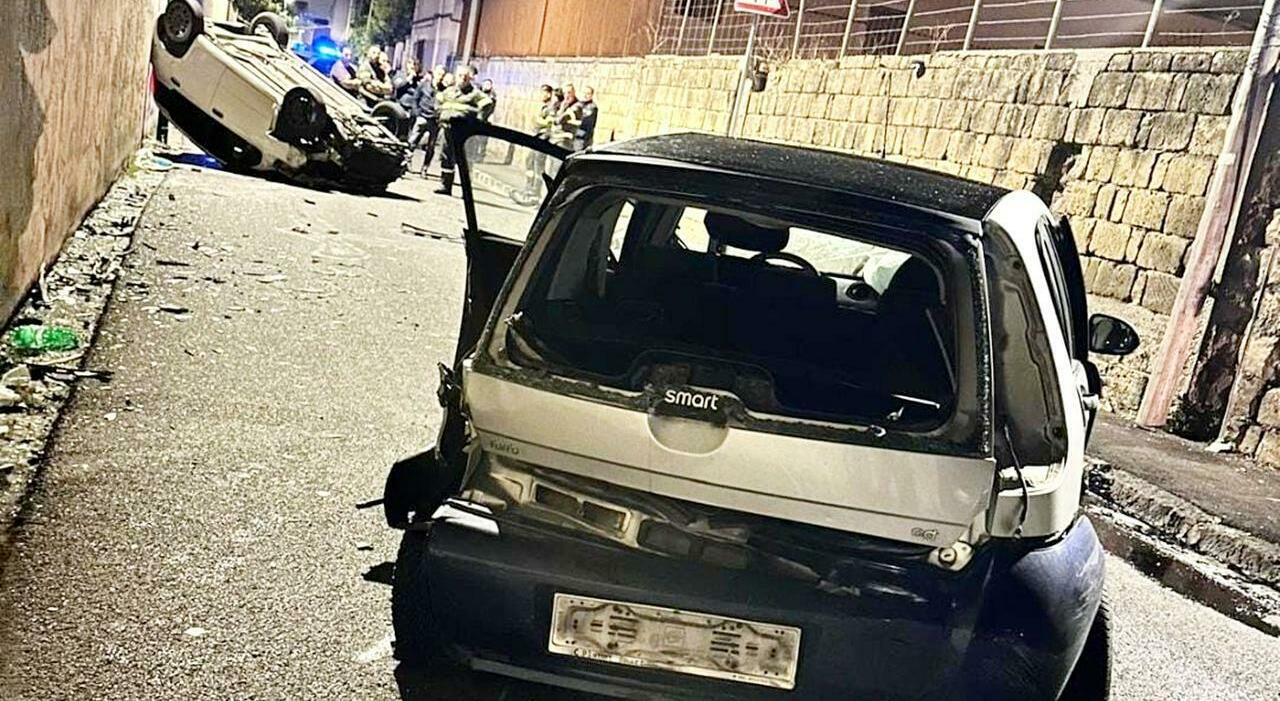 Napoli, frontale a tutta velocità muore diciannovenne