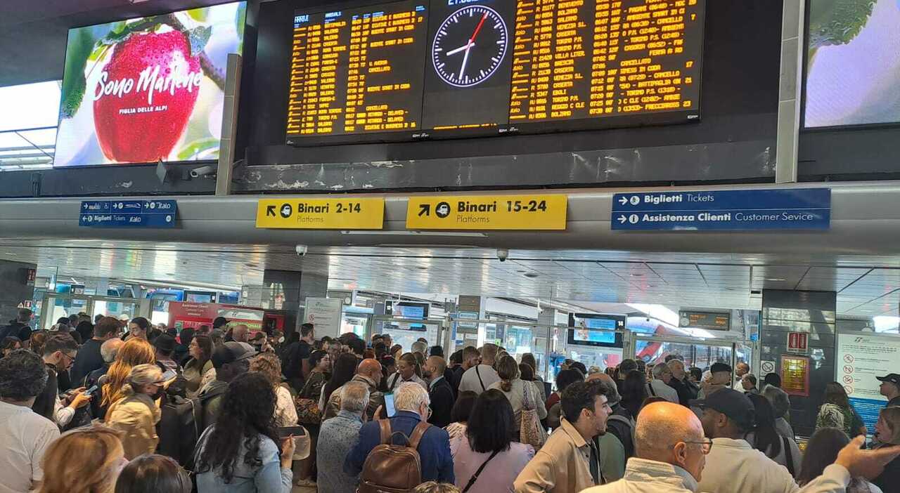 Terremoto a Napoli, sospesa la circolazione ferroviaria: stop al metro linea 2, cancellazioni e ritardi fino a 150 minuti per l Terremoto a Napoli, sospesa la circolazione ferroviaria: stop al metro linea 2, cancellazioni e ritardi fino a 150 minuti per l