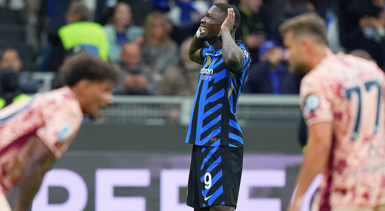 Inter, show di Thuram: tripletta e 3-1 al Torino. Segna anche Zapata, poi l'infortunio al ginocchio