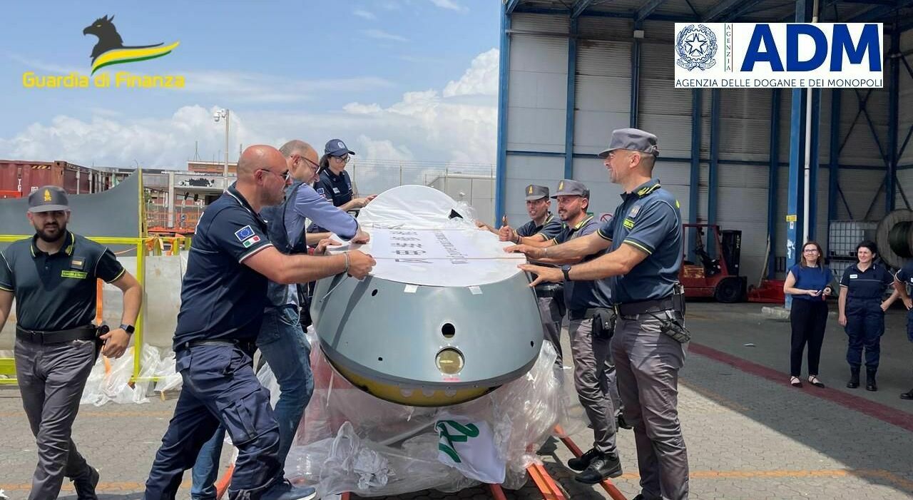 Droni a uso bellico sequestrati nel porto di Gioia Tauro: occultati in container diretti in Libia