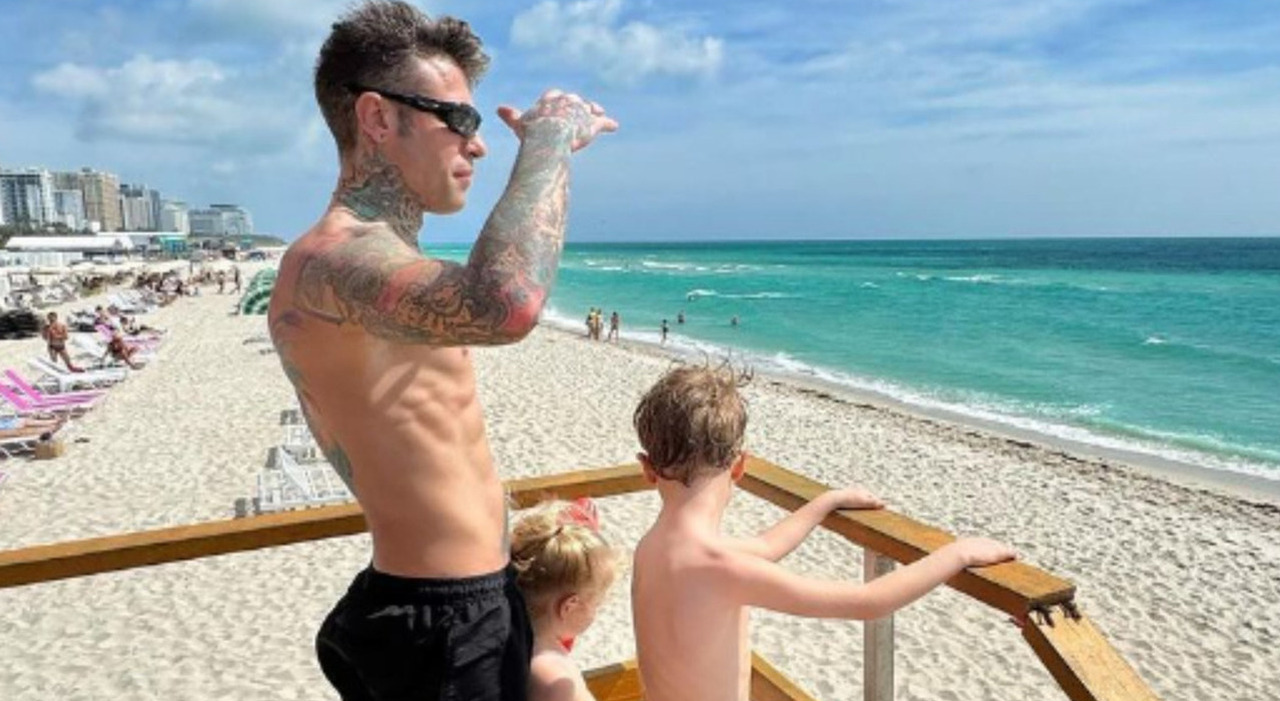 Fedez con la nuova fidanzata ai Caraibi. Chi è Matilde Caru, la ragazza misteriosa (classe 2005): «Voglio tenerti nascosta»