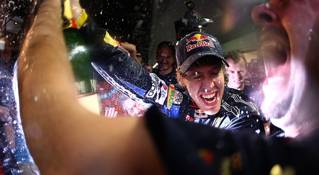 Nella foto, Vettel campione del mondo nel 2010