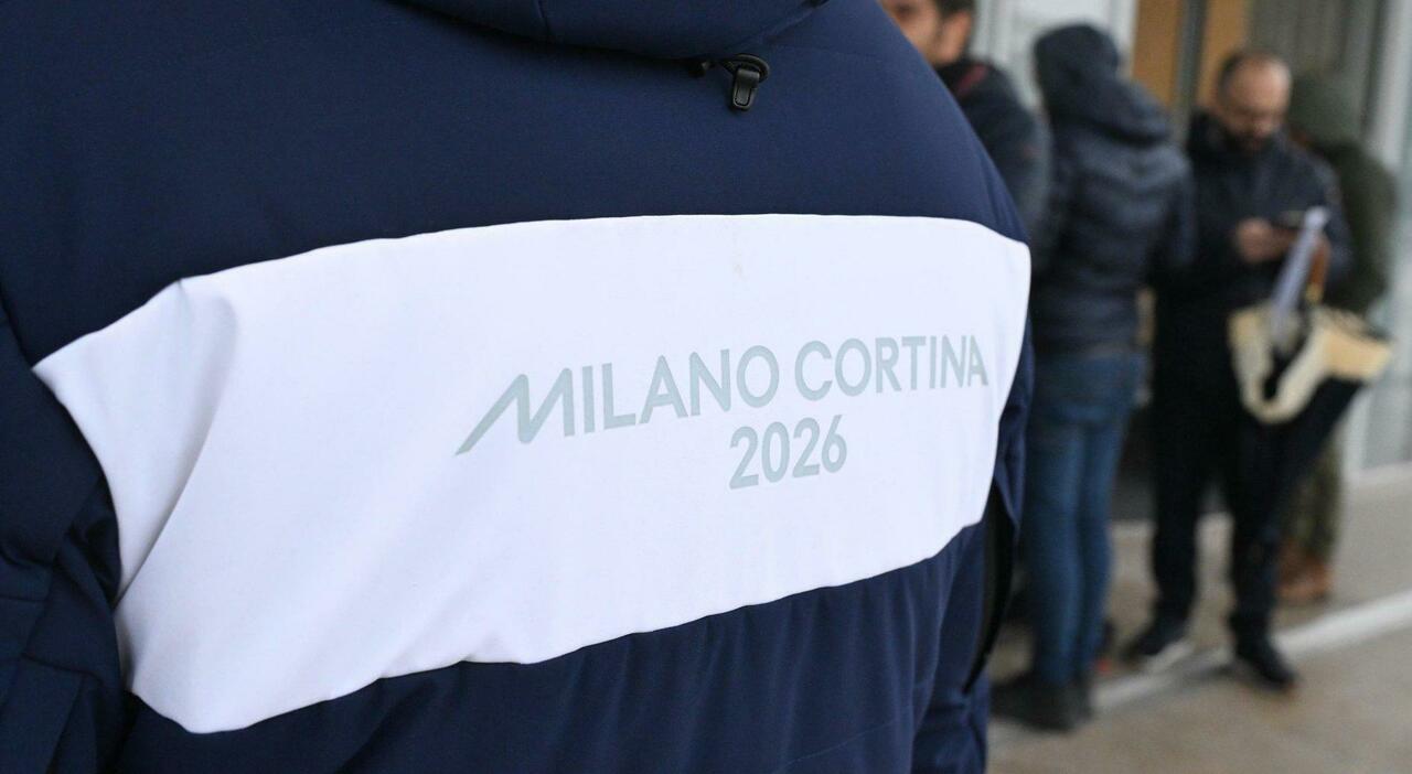 Olimpiadi Milano Cortina, cercasi 18mila volontari: garantito il vitto ma non l