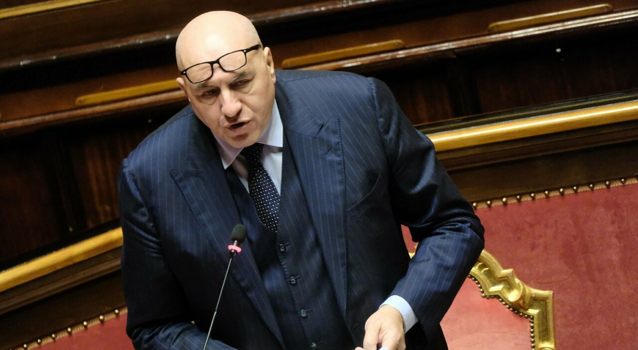 El Ministro de Defensa, Guido Crosetto, es dado de alta tras una leve pericarditis
