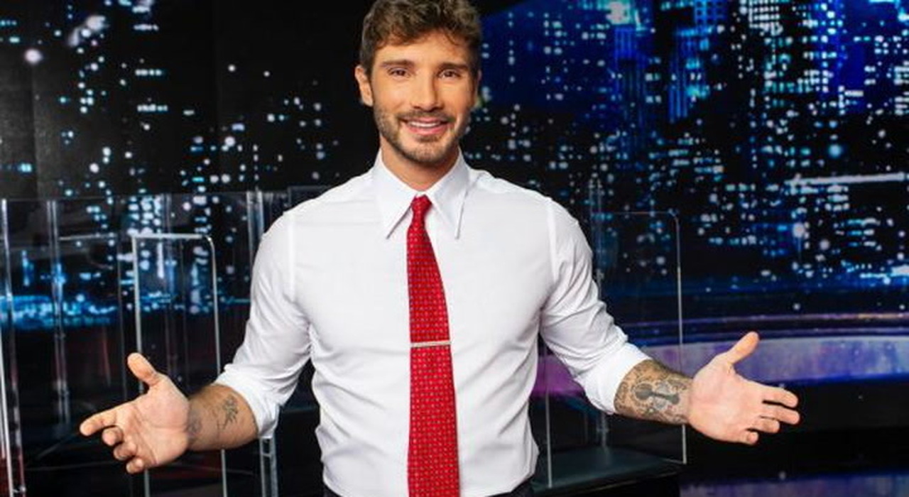 Affari Tuoi, 'Stè.. Io C'ho Voglia'. La Risposta Di De Martino Al ...